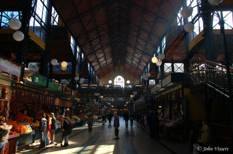 125.jpg 
750 x 498 JPEG-compressed image 
(321,253 bytes)