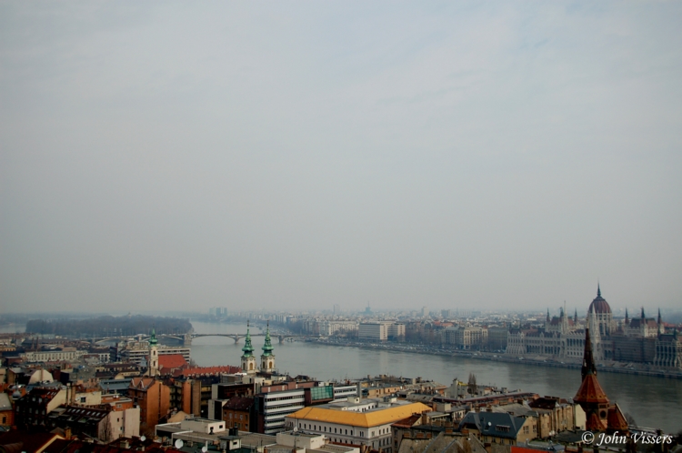 150.jpg 
750 x 498 JPEG-compressed image 
(208,878 bytes)