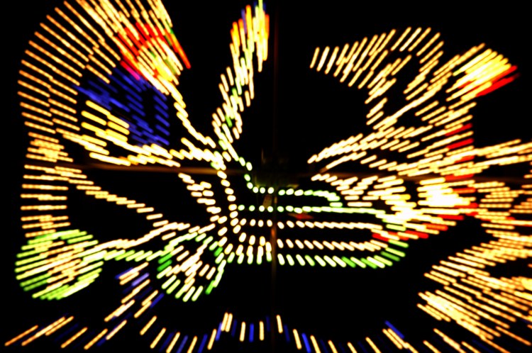112.jpg 
750 x 498 compressed image 
(129,852 bytes)
