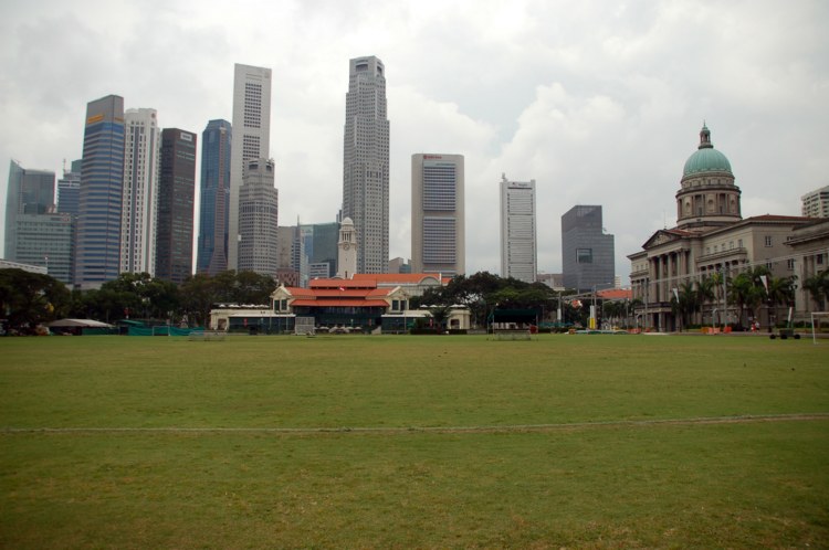 167.jpg 
750 x 498 compressed image 
(71,825 bytes)