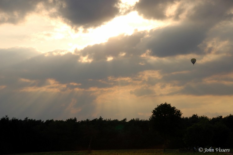 temp11.jpg 
750 x 498 JPEG-compressed image 
(46,998 bytes)
